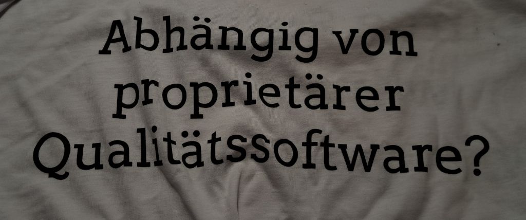 Vorderseite T-Shirt mit &ldquo;Abhängig von proprietärer Qualitätssoftware?